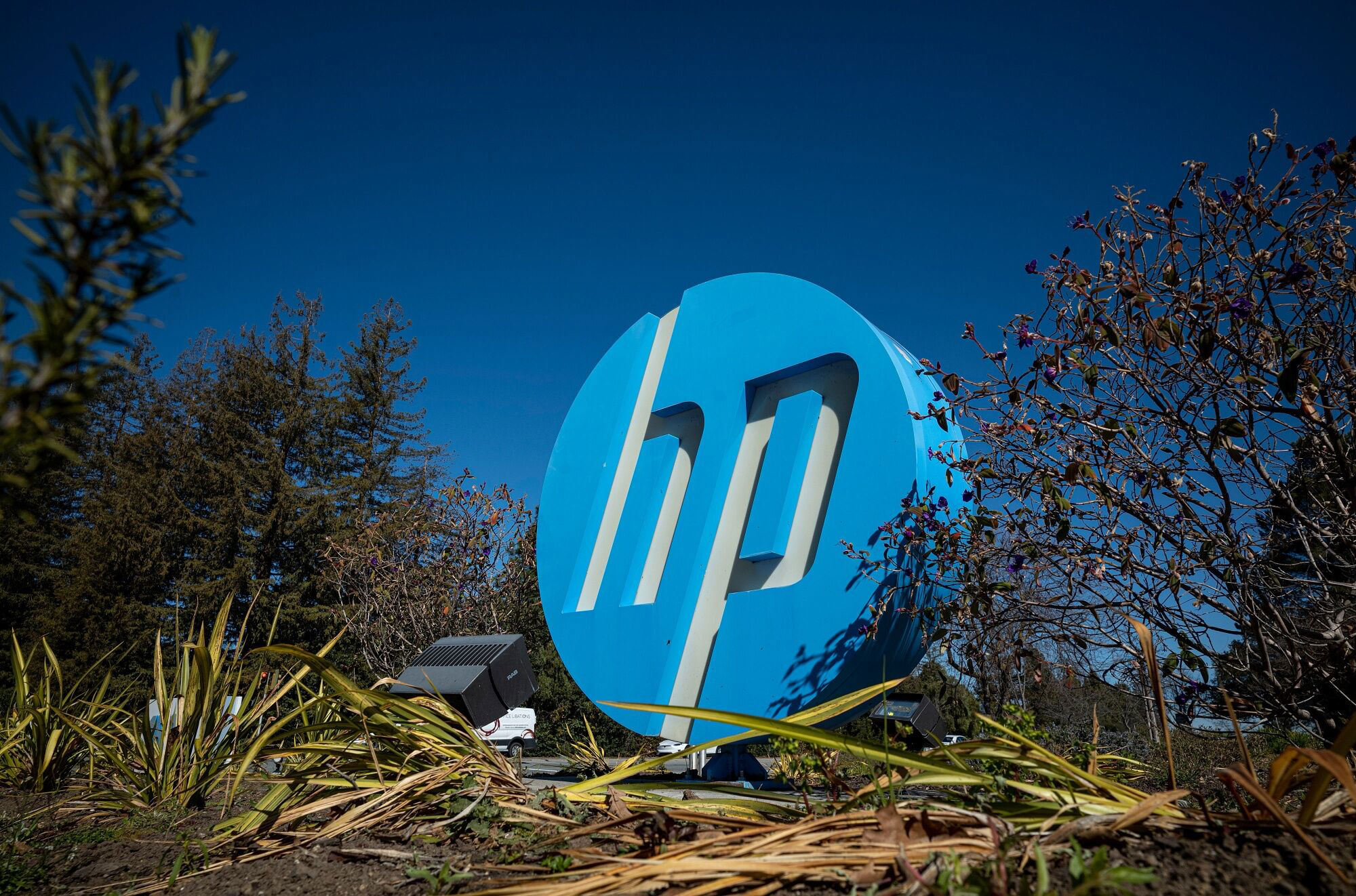 Image for HP to cut 4,000 to 6,000 jobs by fiscal 2028, saving $1 billion