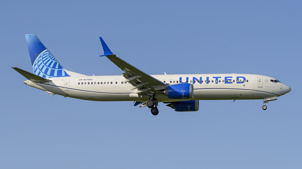 Image for DHS contracts six Boeing 737 jets for deportations at $140 million