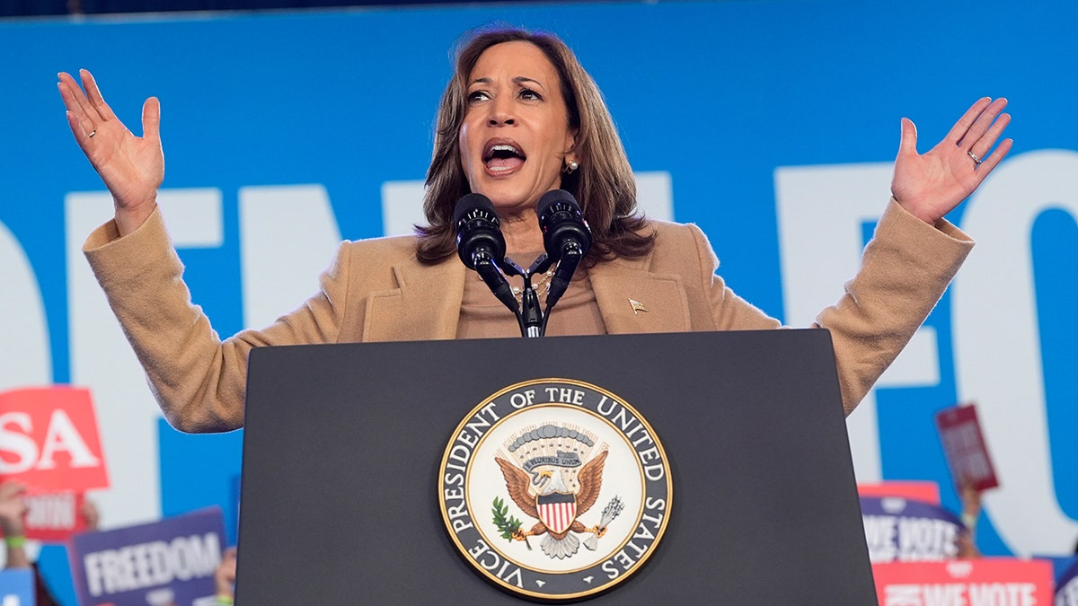 Image for Kamala Harris Declines California Governor Bid, Rejects