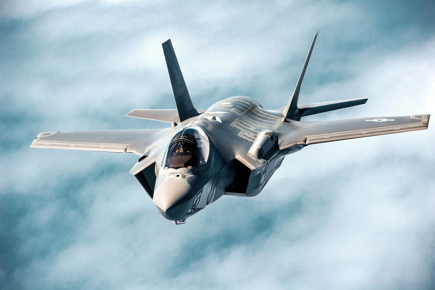 Image for Spain Shifts from F-35 to European Fighter Jets, Defying U.S. Defense Demands