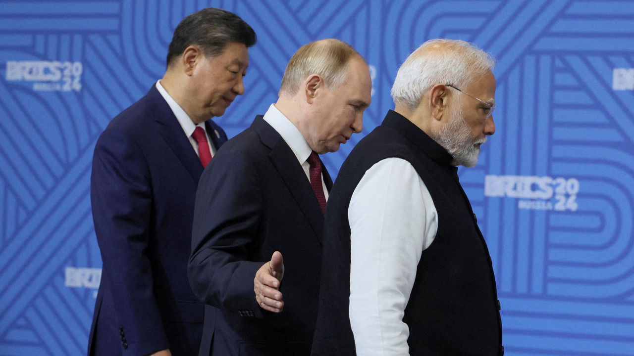 Image for Modi Resumes Direct Flights to China Amid Tariff Crisis, Strengthening BRICS Ties