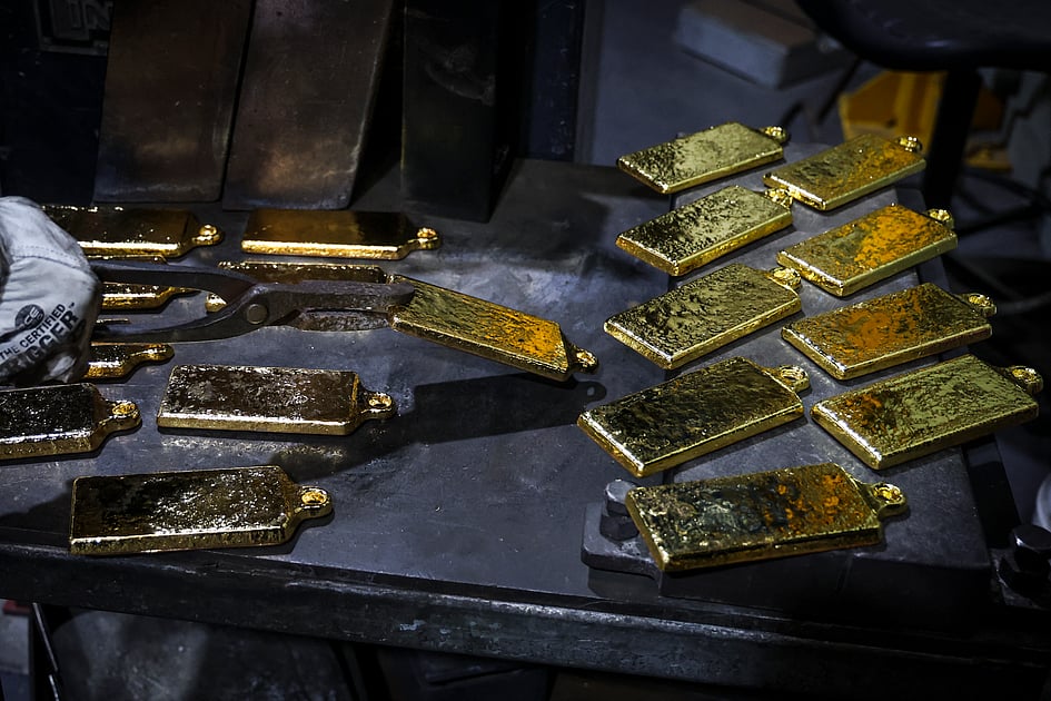 Image for UAE Gold Reserves Surge 25.9% Amid Global Economic Turmoil