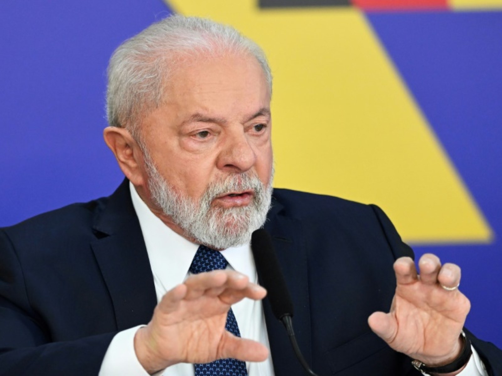 Image for Lula Criticizes U.S. Military Buildup in Caribbean at BRICS Summit