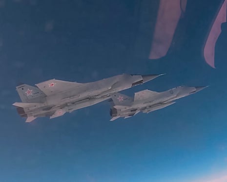 Image for 2 Russian fighter jets violate safety zone over Polish oil platform