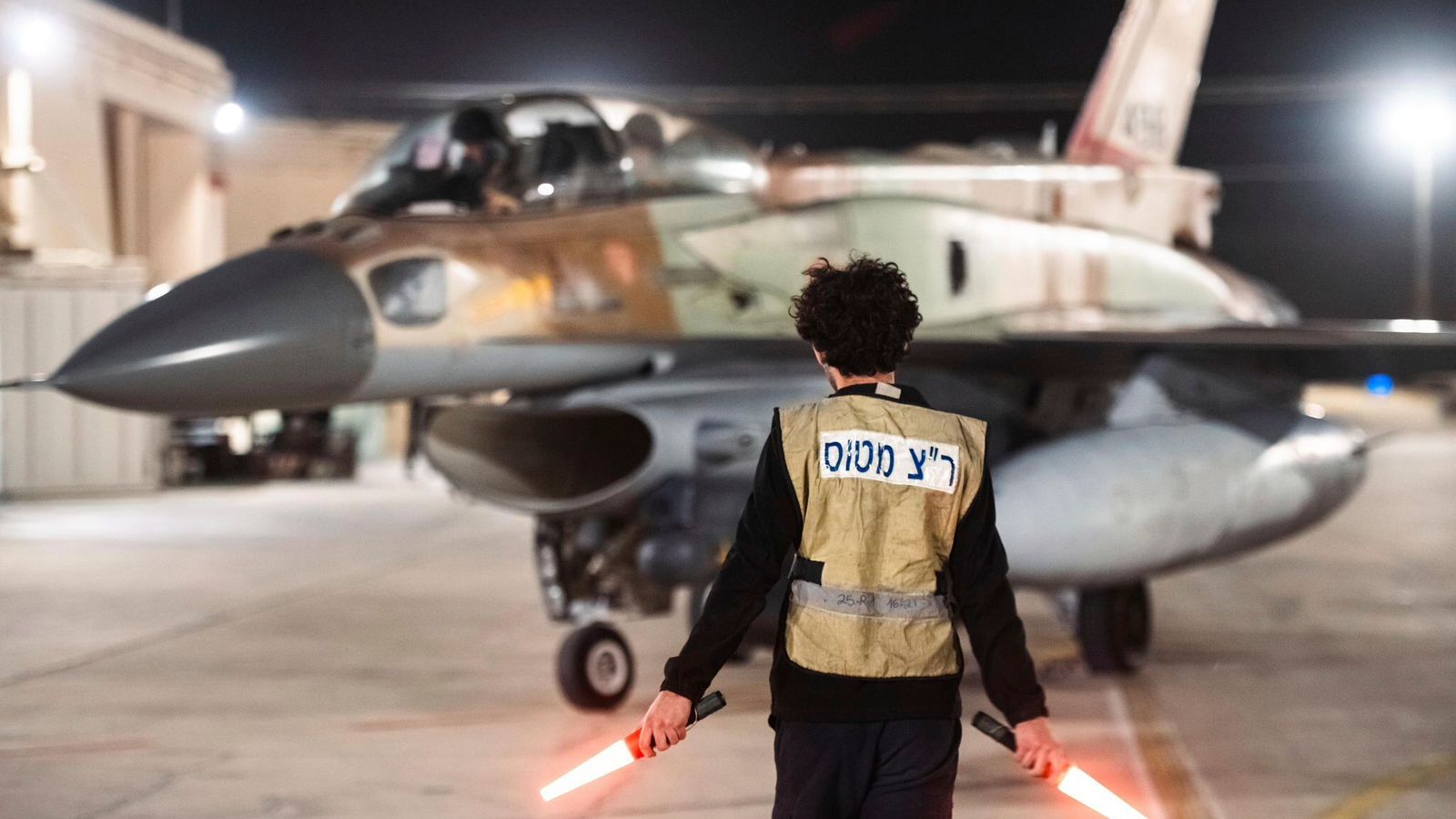 Image for Israel considers escalating military operation in Lebanon