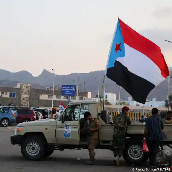 Image for Ousted Yemeni government gives STC President 24 hours to leave Yemen