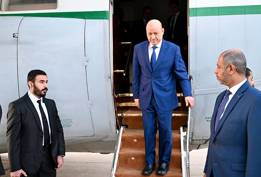 Image for Calm returns to Aden as Giant Brigades guard Presidential Palace