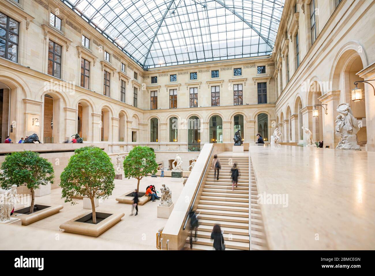 Image for Authorities in France conclude Louvée museum theft was inside job