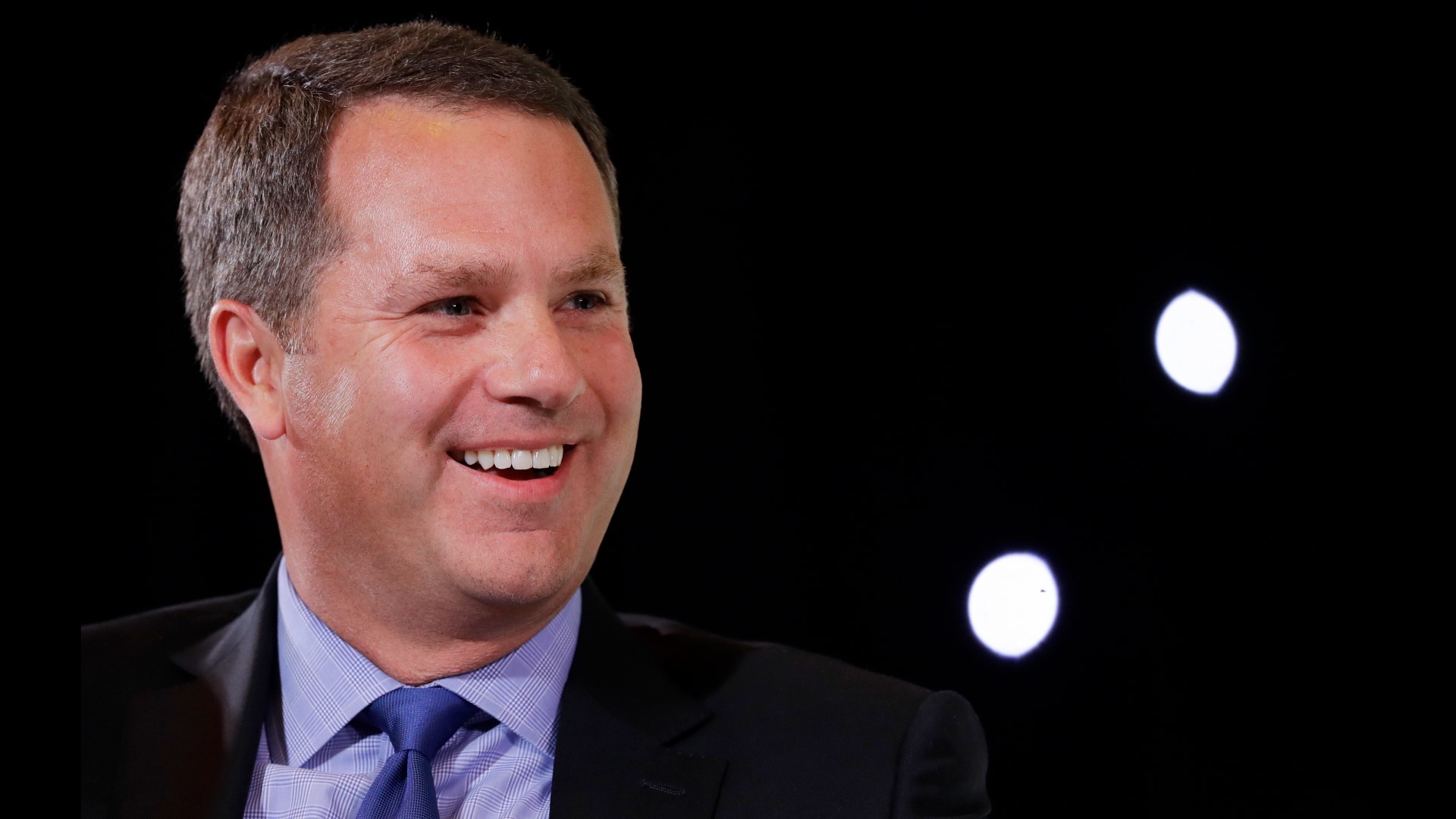 Image for Walmart CEO Doug McMillon steps down after over a decade