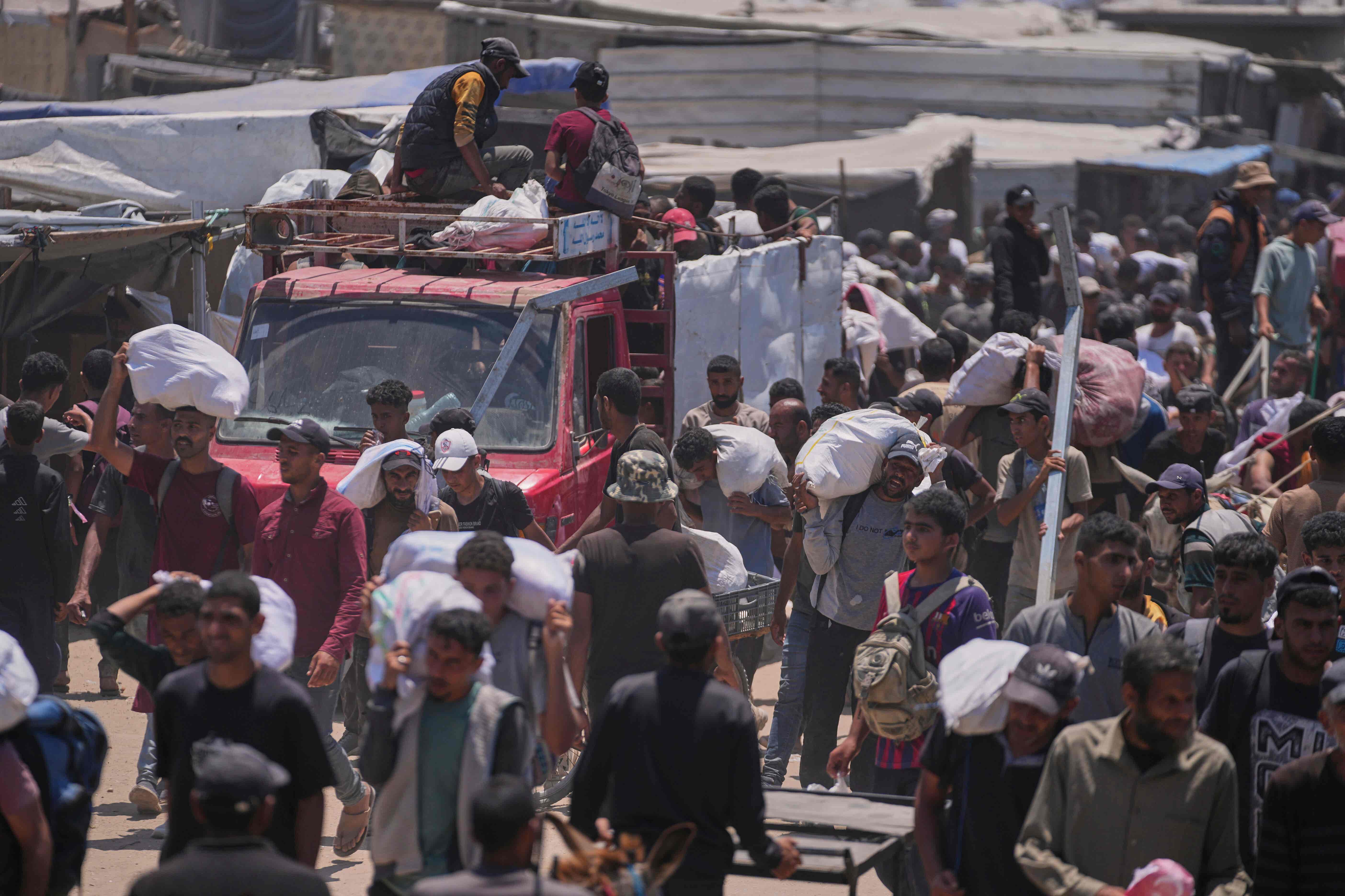 Image for Iran issues emergency alerts nationwide amid possible December conflict