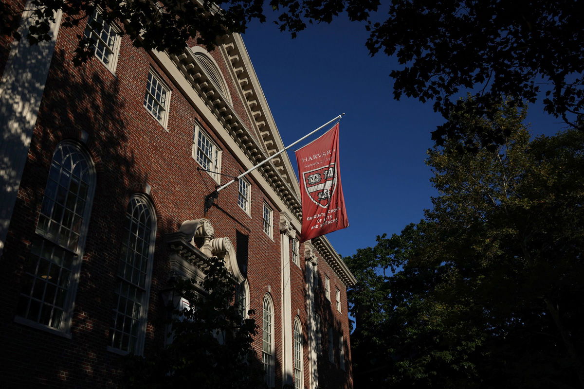 Harvard University to investigate ties between Jeffrey Epstein and Larry Summers
