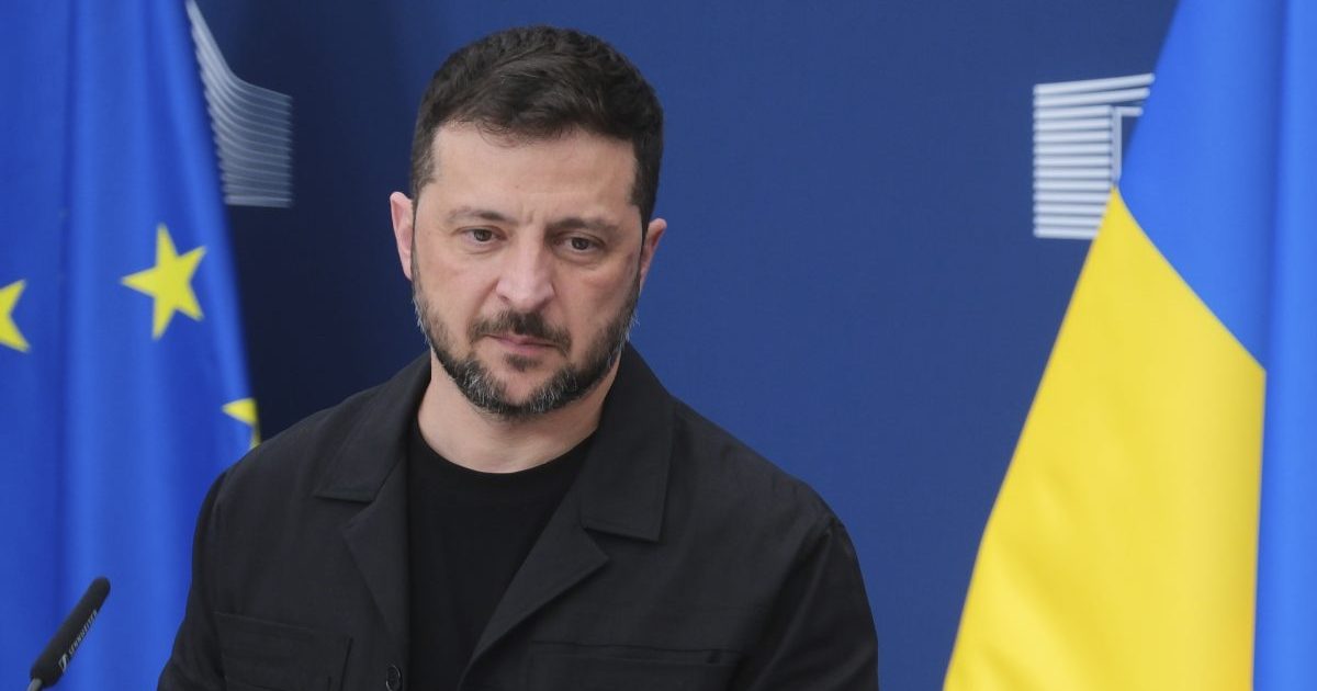 Image for Ukraine accepts terms of peace deal brokered by the United States