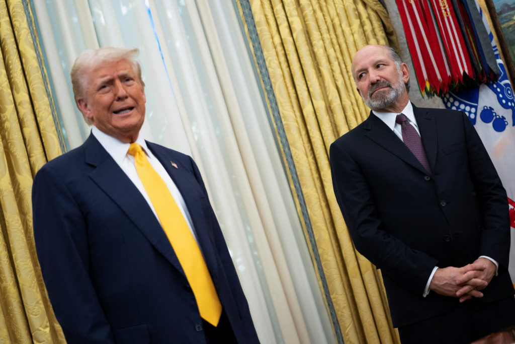 Image for Trump and Lutnick to pivot toward humanoid robotics in 2026