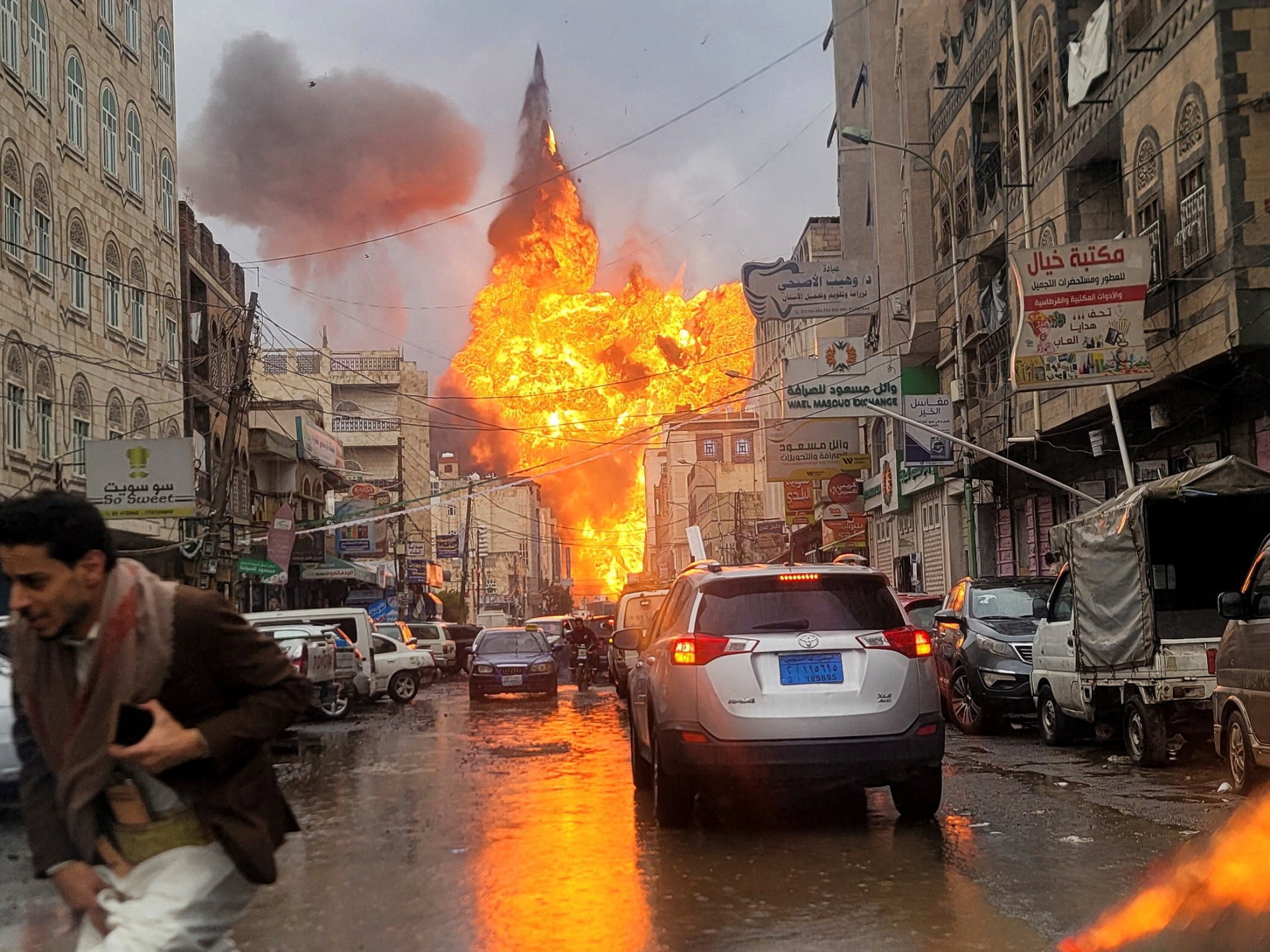 Image for Israeli Airstrikes Target Houthi Stronghold in Sanaa Amid Tensions