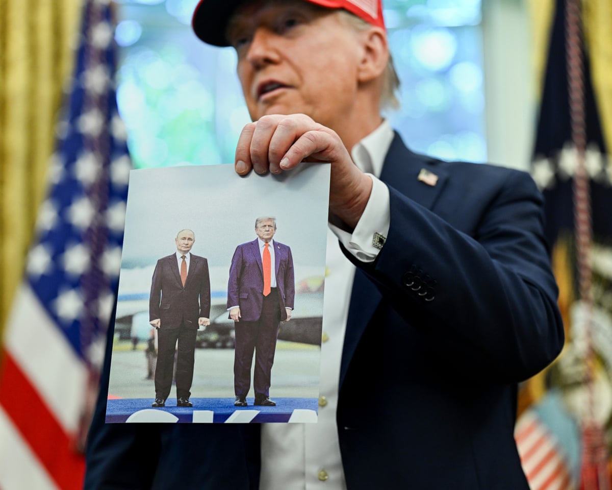 Image for Trump warns of massive tariffs if Russia won