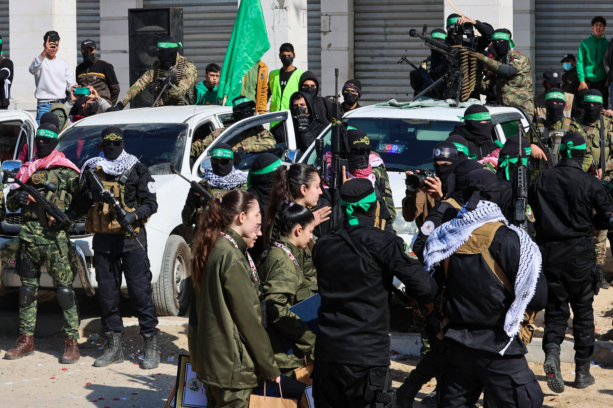 Image for Hamas loses contact with two Israeli hostages, demands Israeli withdrawal