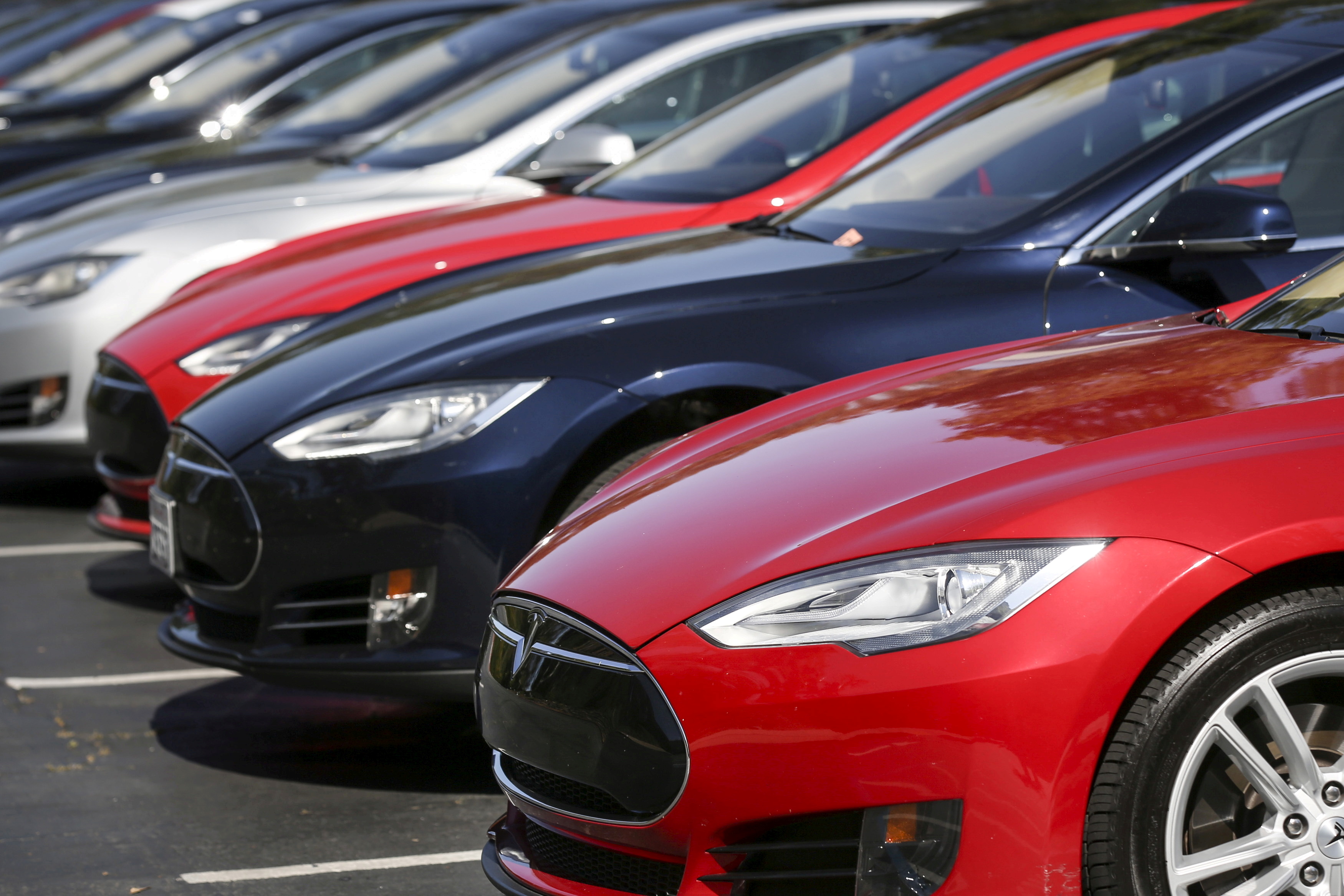 Tesla to expand presence in Palo Alto despite HQ move to ...