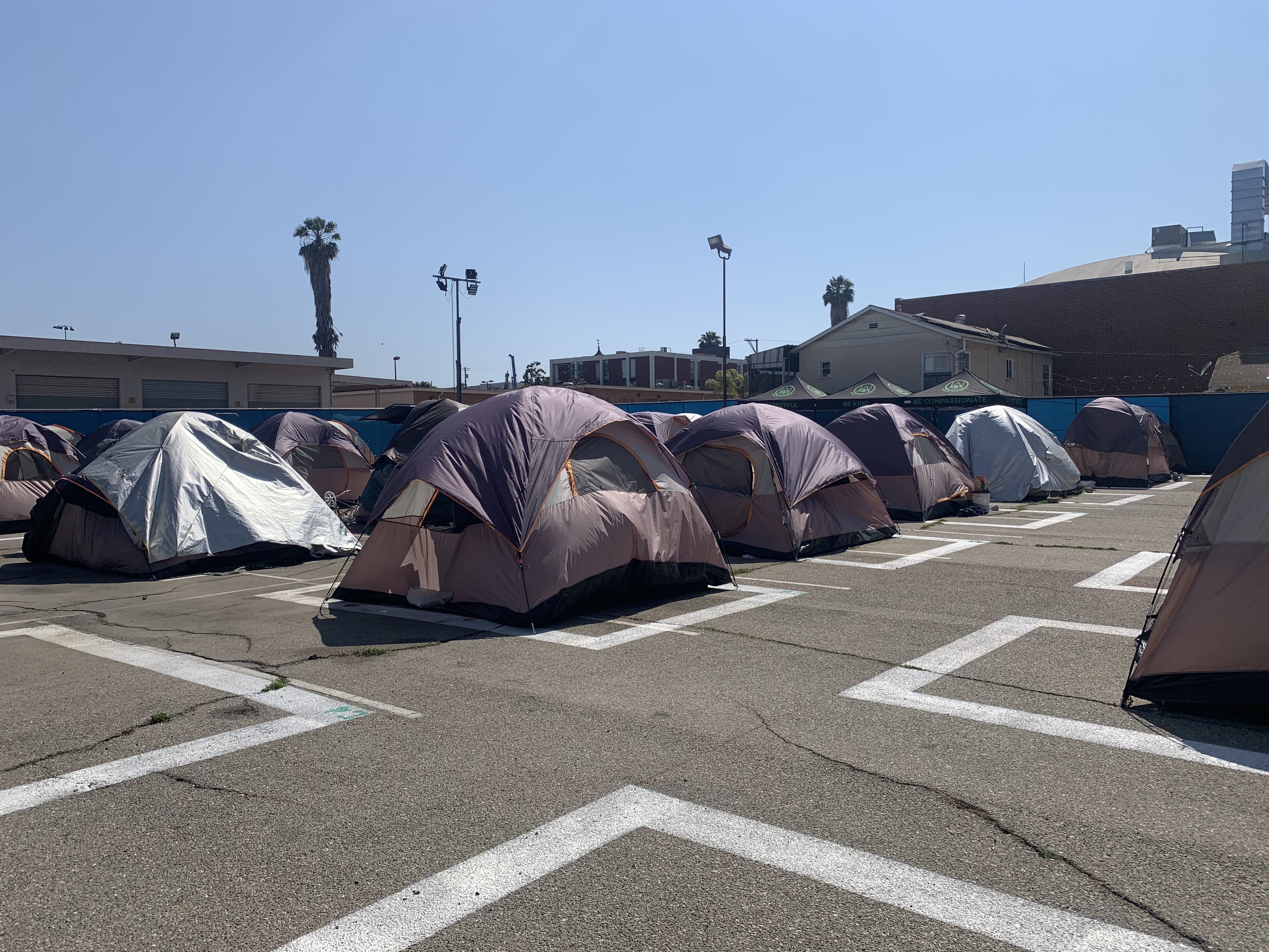 High Cost Of Los Angeles Homeless Camp Raises Eyebrows And ...