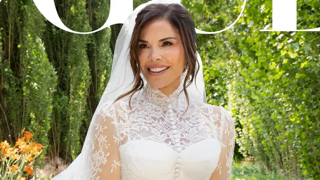 Jeff Bezos marries Lauren Sanchez: Wedding details, dress ...