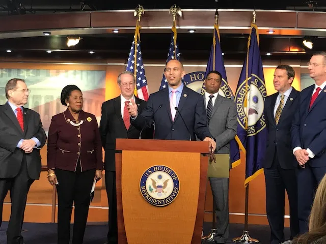 Criminal justice reform: Bill passes Congress, goes to Pr…