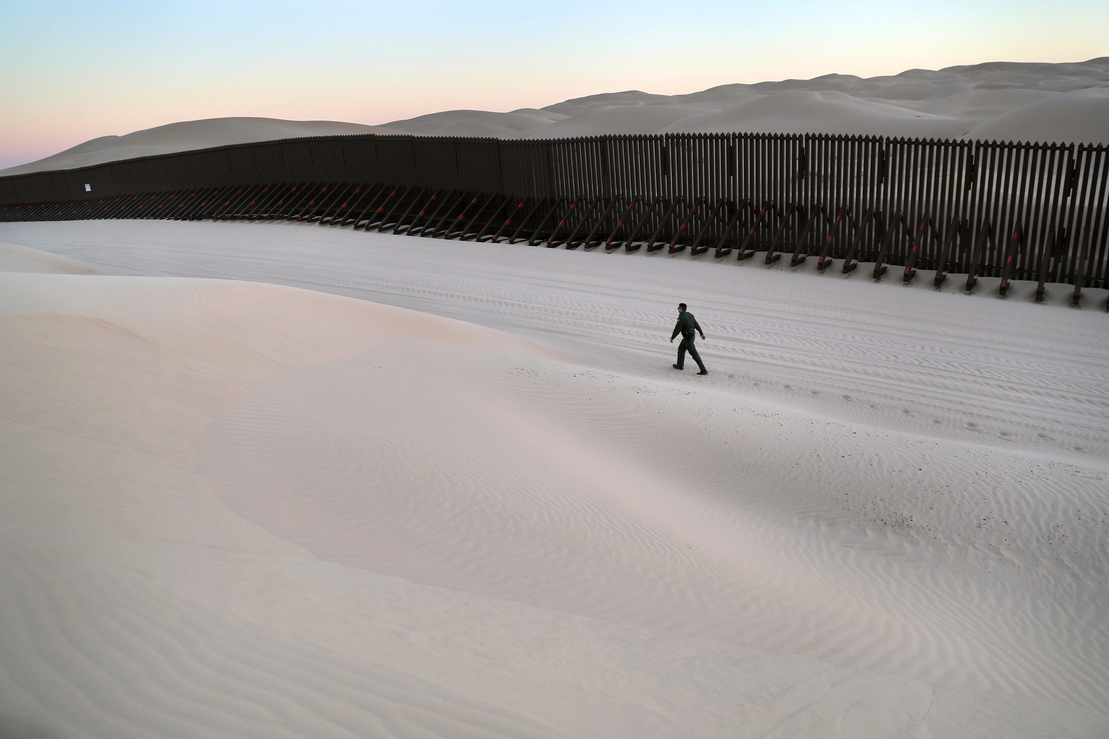 US-Mexico Border Wall: The Visual Representation of a Political ...