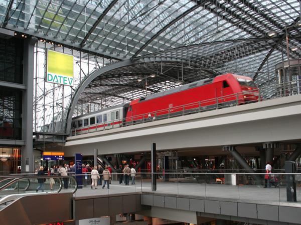 Merkel opens Berlin Hauptbahnhof | News | Railway Gazette ...