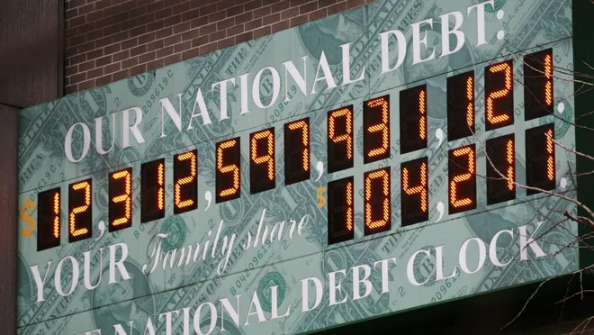 National debt is a looming threat could hamstring US government
