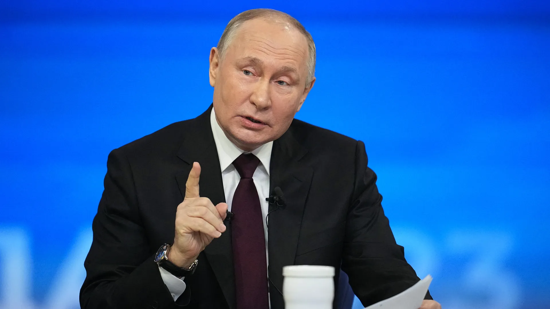Putin on Ukraine, AI double, other key takeaways from news ...