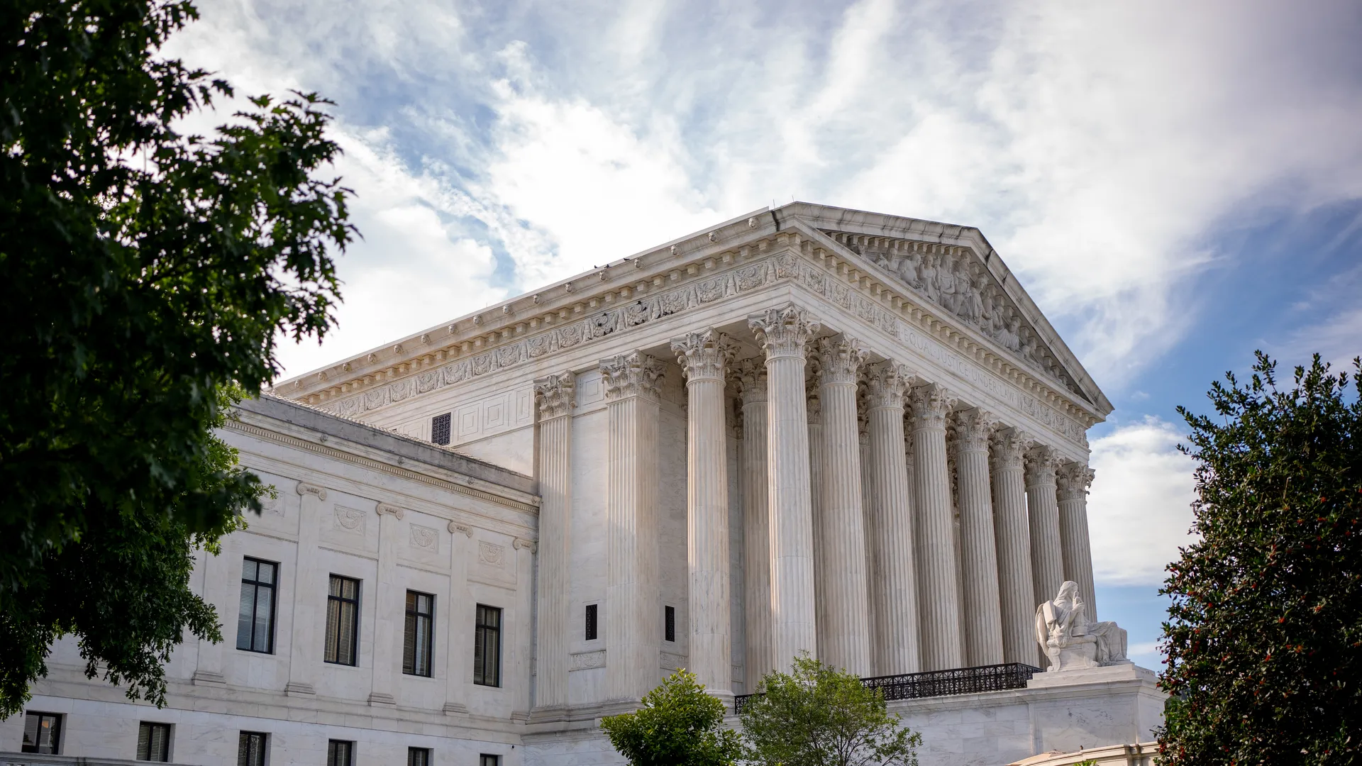 Supreme Court allows Trump to restart deportations to non ...