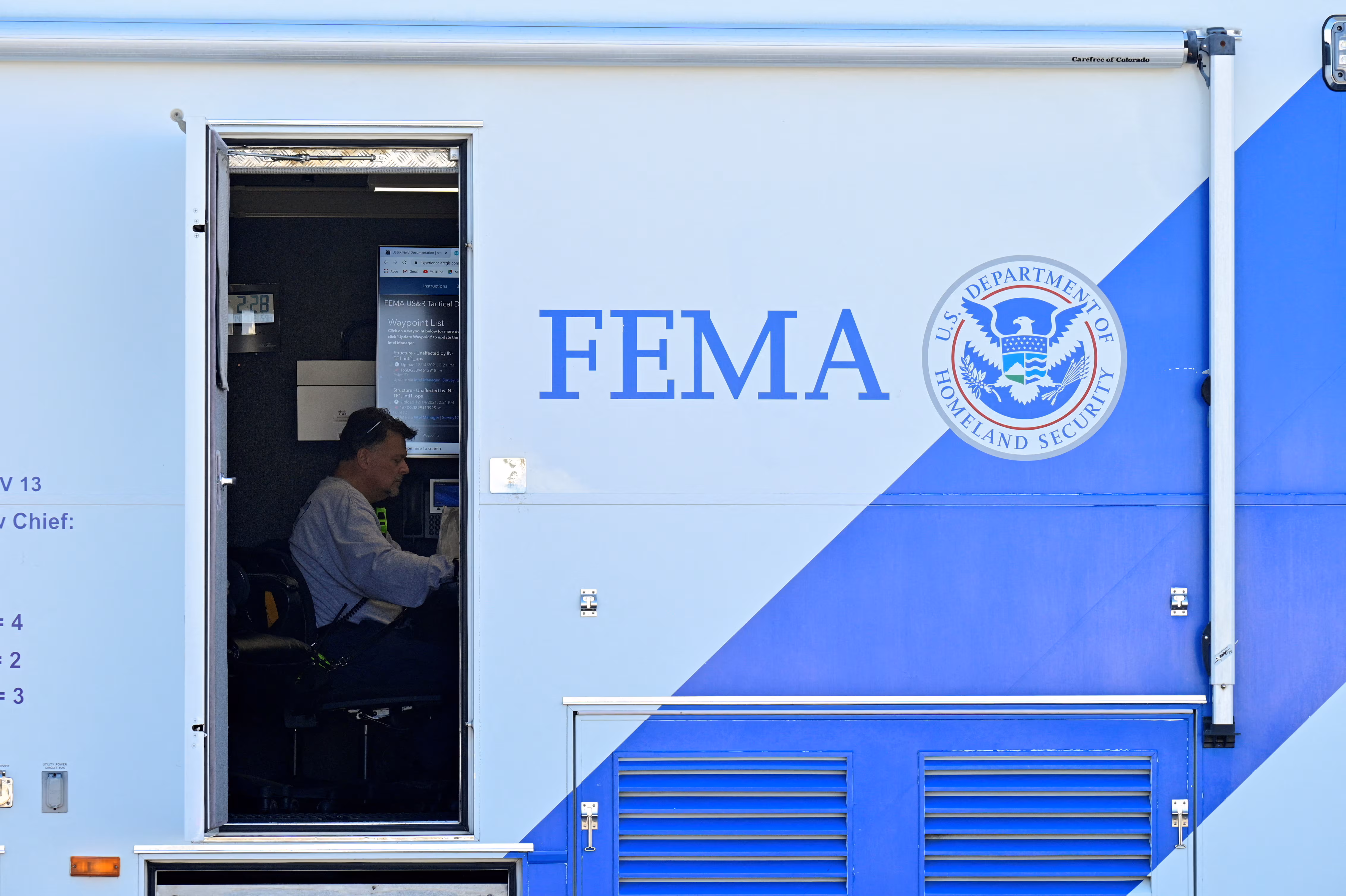 FEMA senior officials exit en masse as Trump targets agency ...