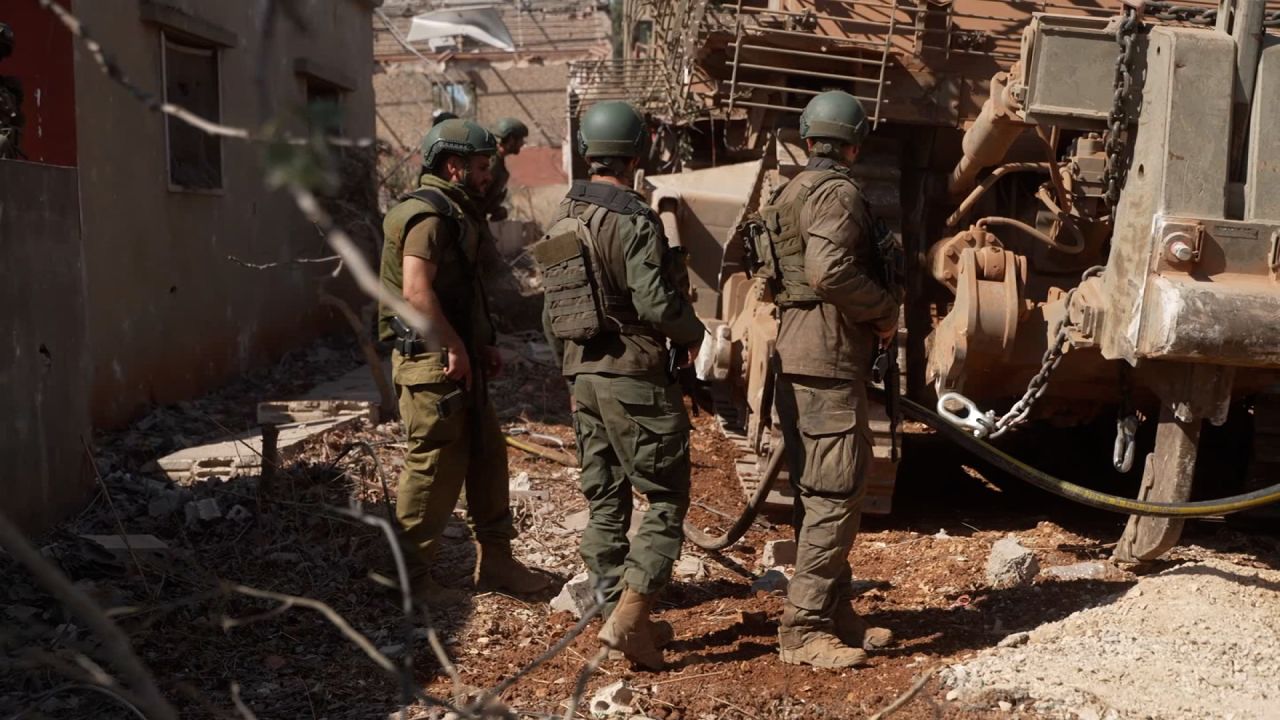 CNN reporter shows the destruction left behind in southern Lebanon