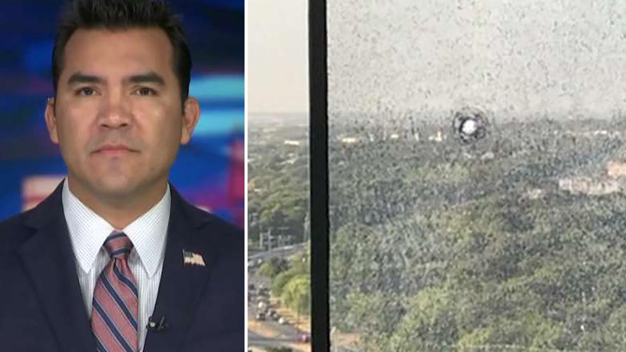 FBI investigating attack on ICE facility | Fox News Video