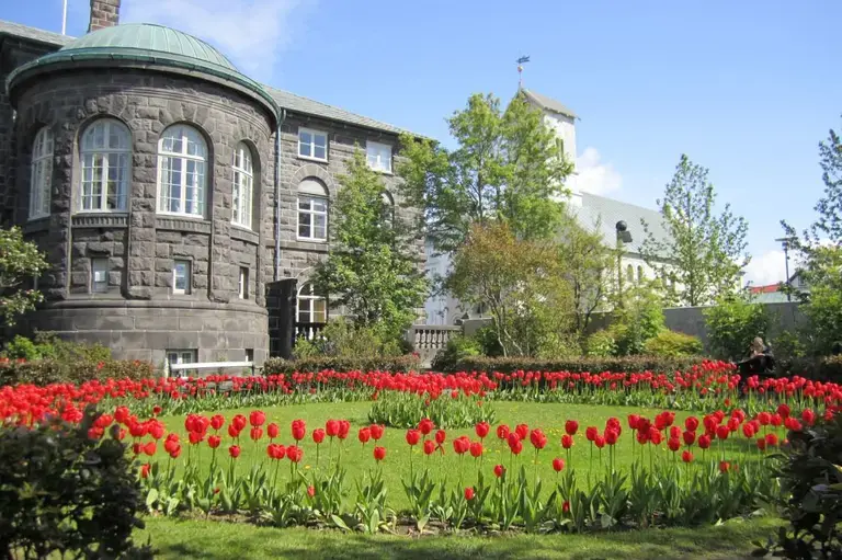 Alþingisgarðurinn parliament park | Visit Reykjavík