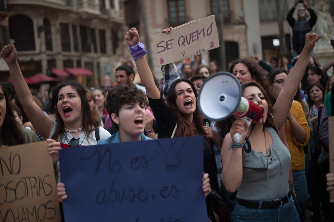 Spain protests held after 5 cleared of rape in ‘wolf pack’ case in ...