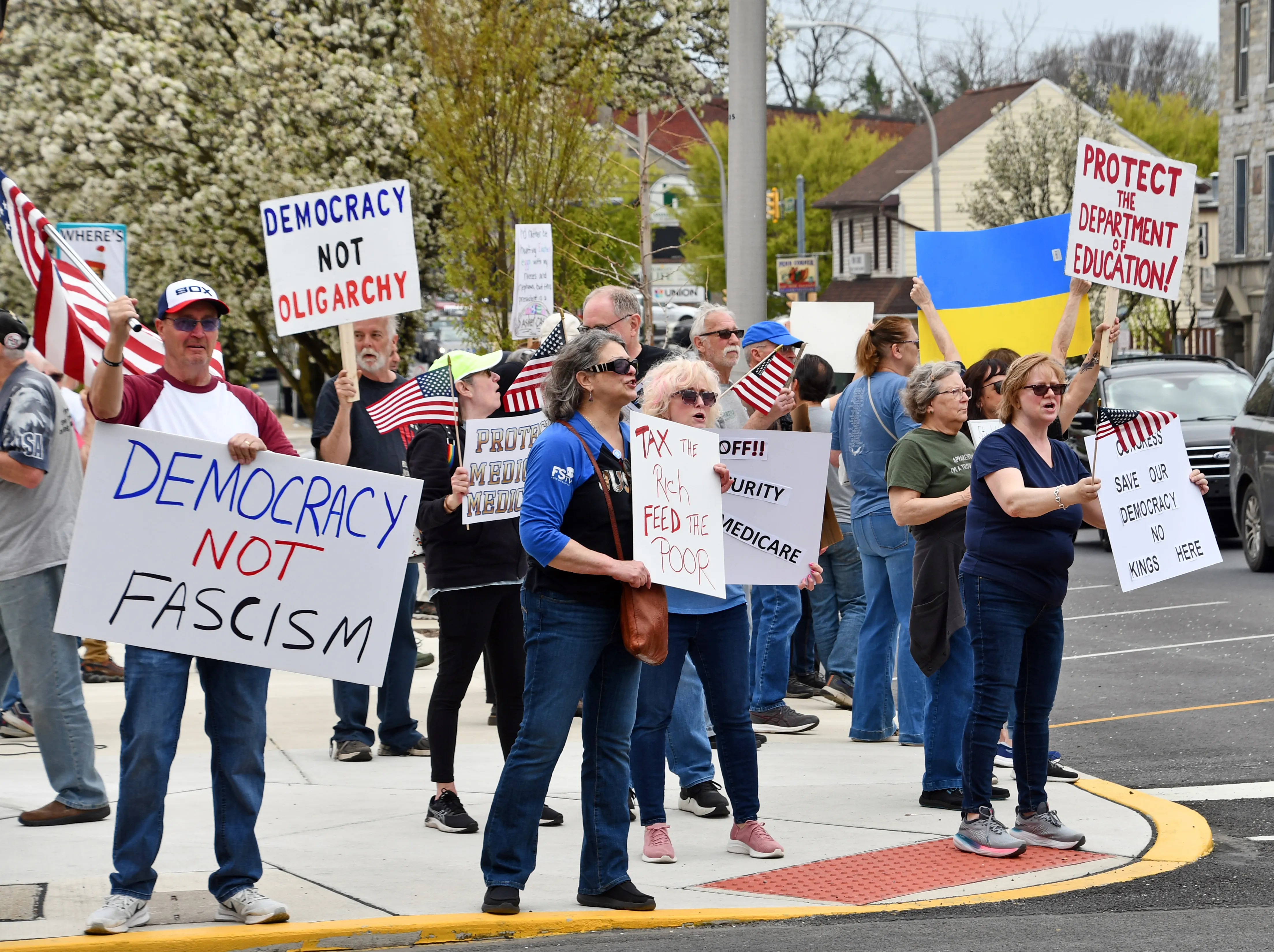 Lebanon Co. protesters call for meeting with Rep. Meuser on T…