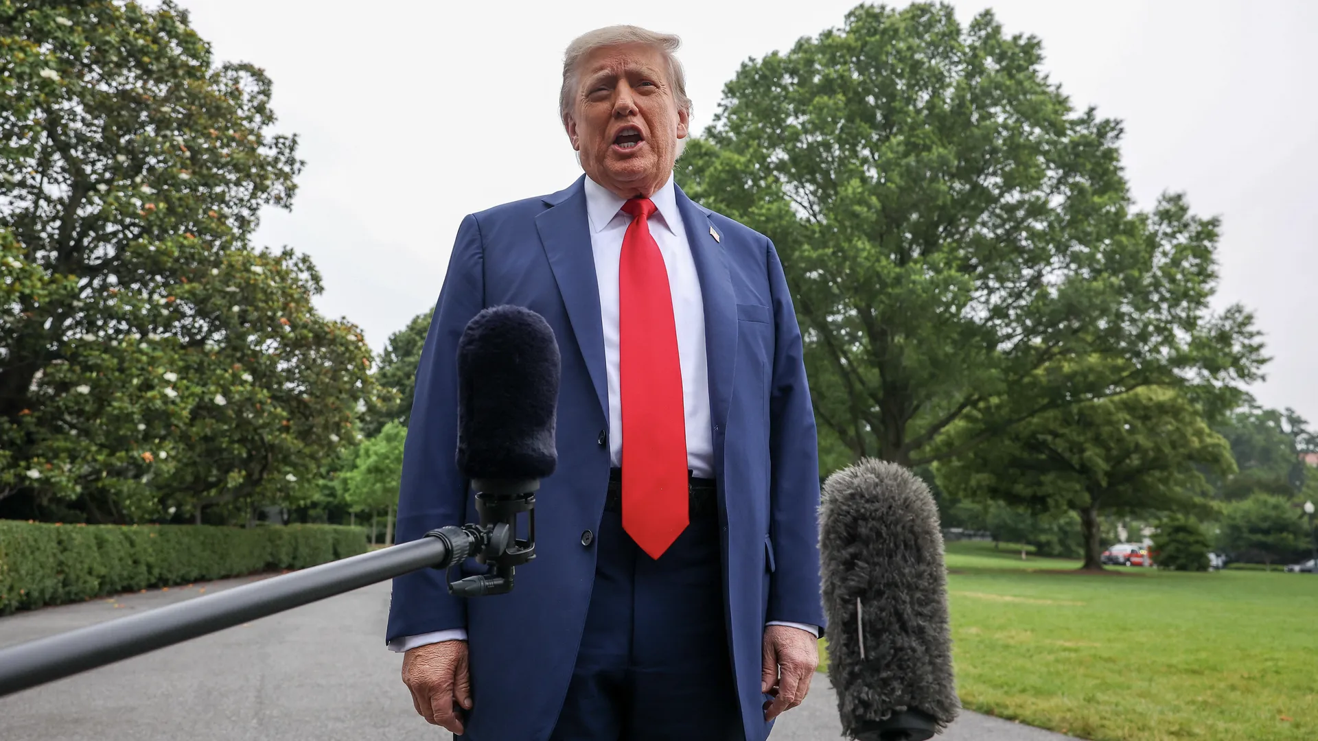 Trump orders ICE to hit Democrat-run cities with deportation ...