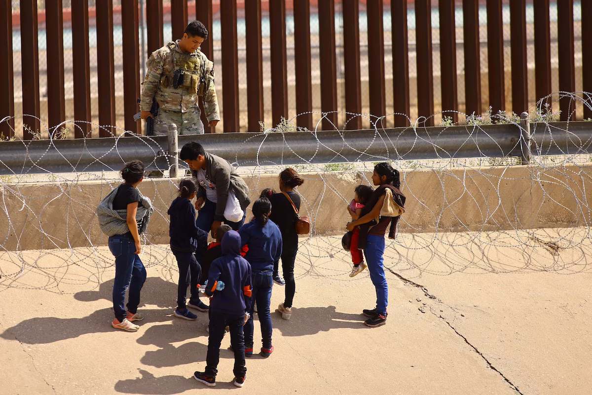 Border crossings by migrant families reached record high in …