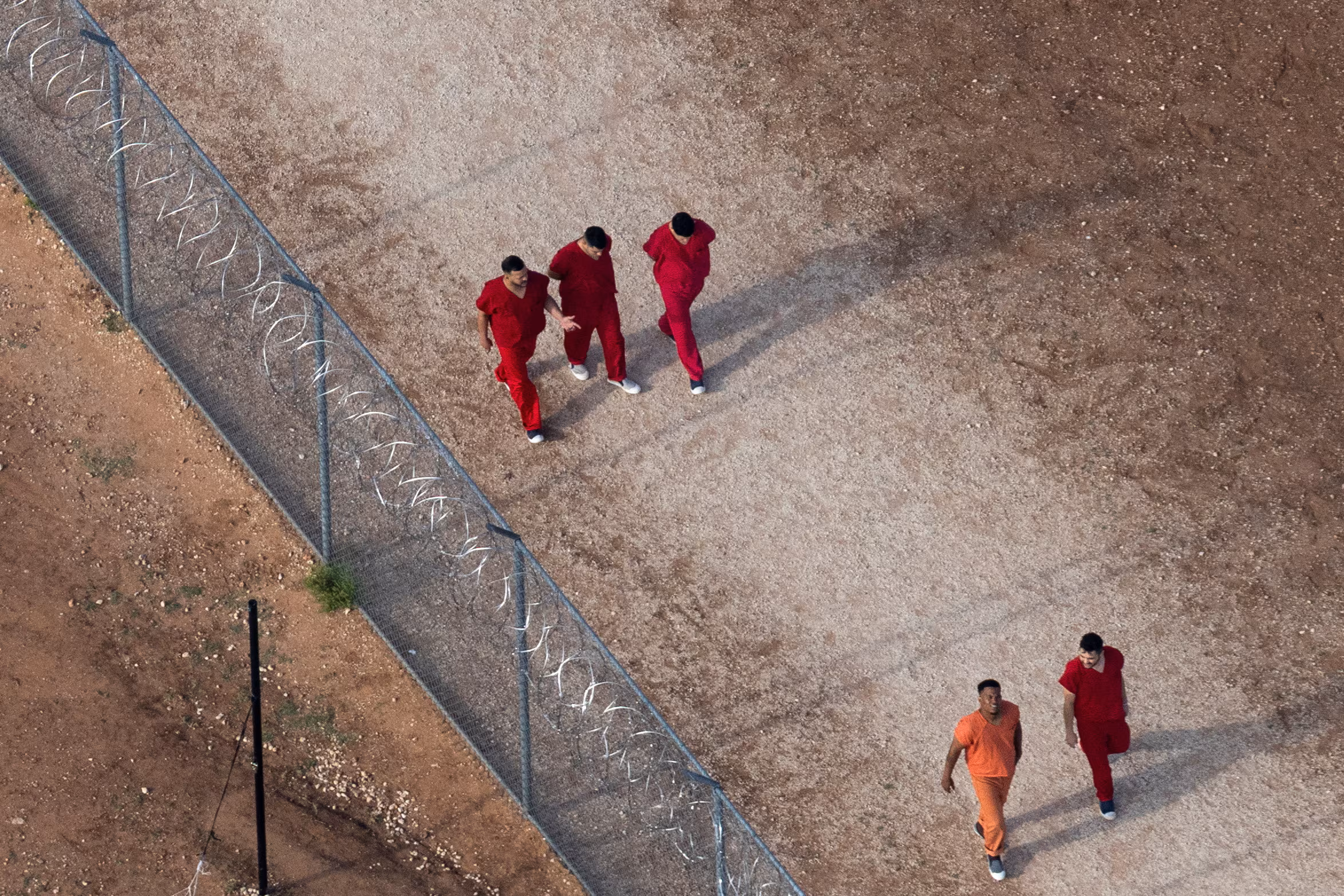 Trump turns to US Supreme Court in bid to strip protected ...