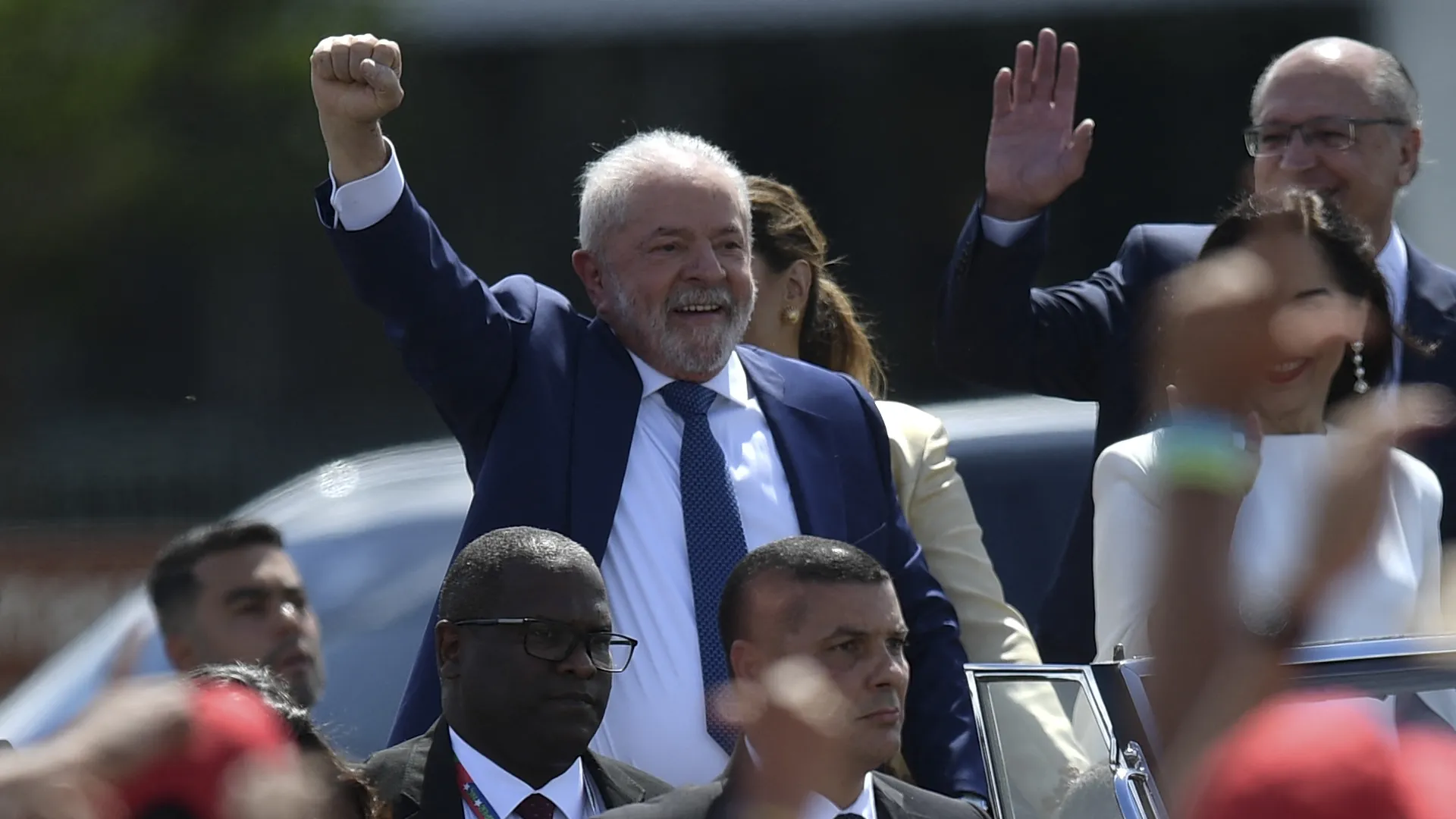 Lula sworn in as Brazil