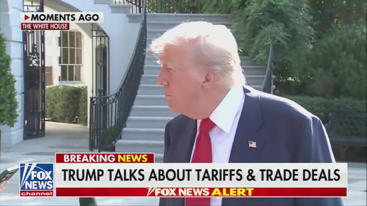 Trump Dismisses Macron's Influence, Claims French President's Words 'Carry No Weight'