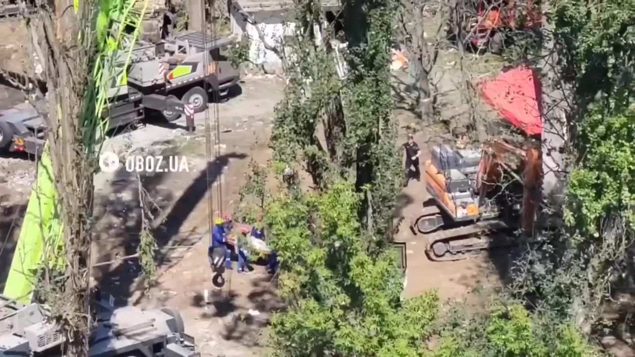 [Video] 31 Dead, Including 5 Children, in Devastating Russian Missile Strikes on Kyiv