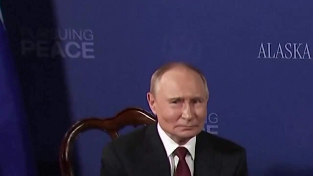 [Video] Trump and Putin Meeting Disrupted as Journalists Demand Answers on Civilian Safety