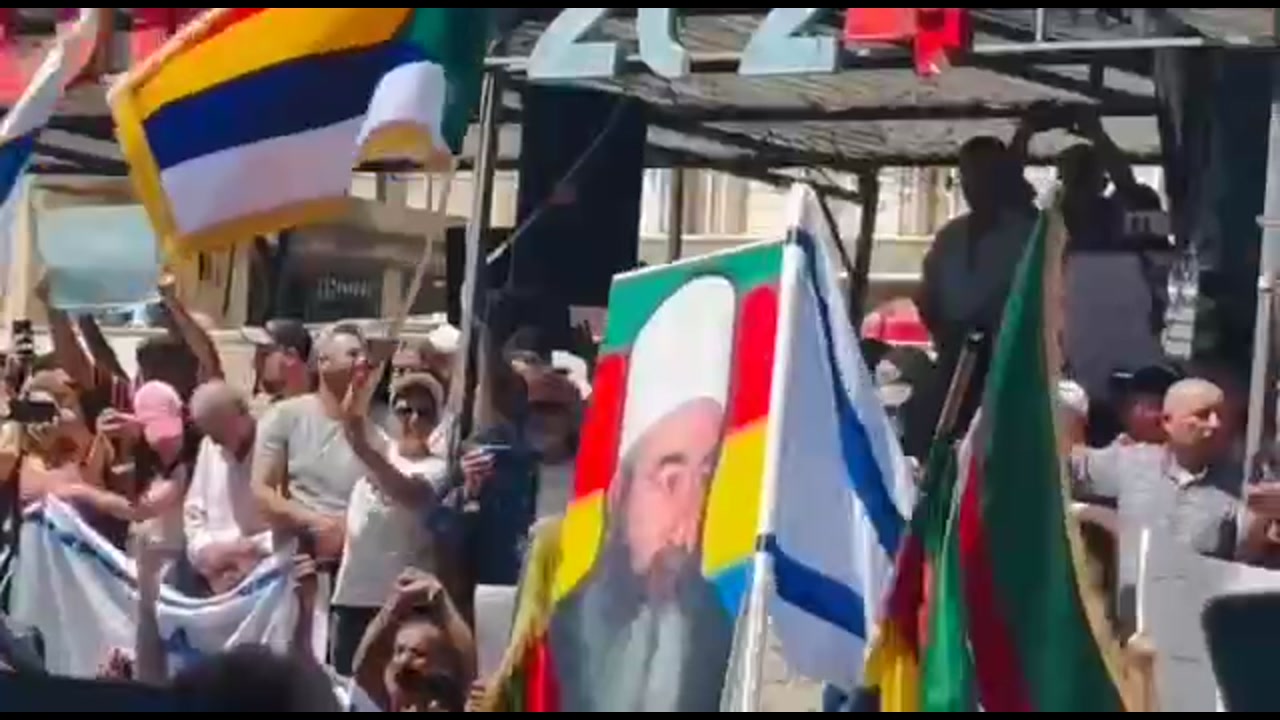 [Video] Druze Protesters in Suwayda Demand Self-Determination, Wave Israeli Flags in Thanks