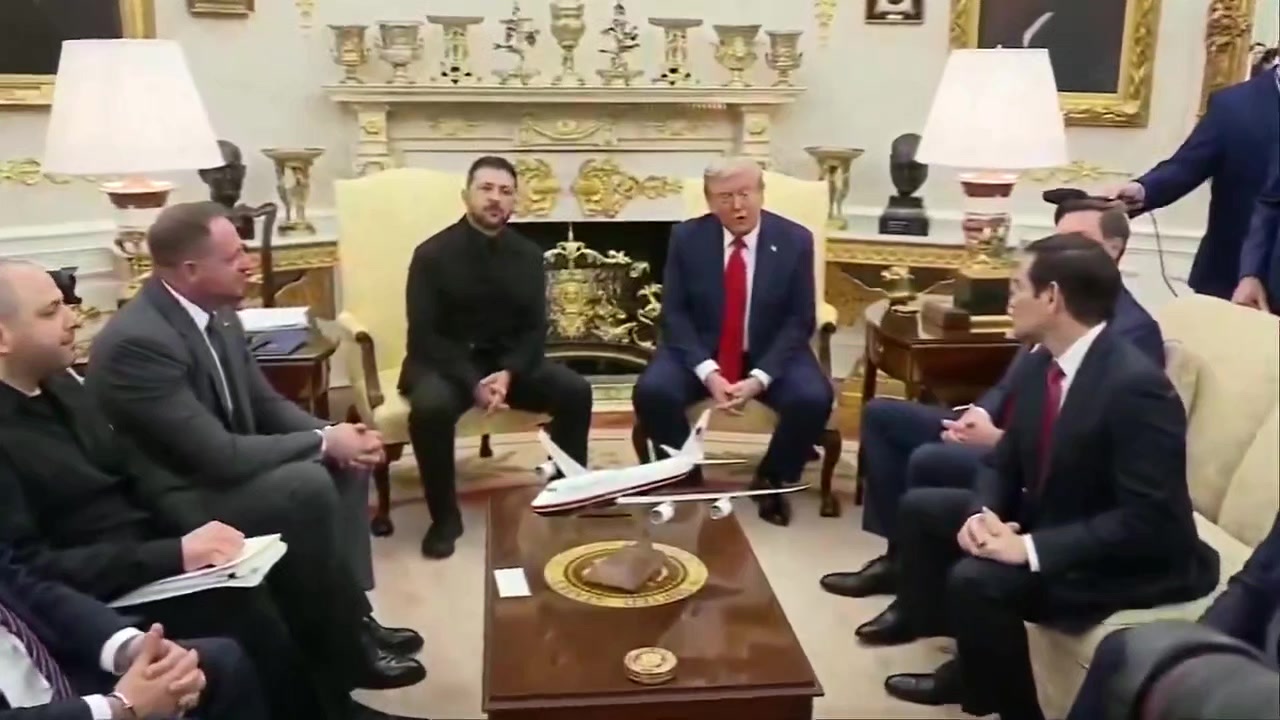 [Video] Trump Hosts Ukraine's President, Hints at Potential Breakthrough in Peace Talks