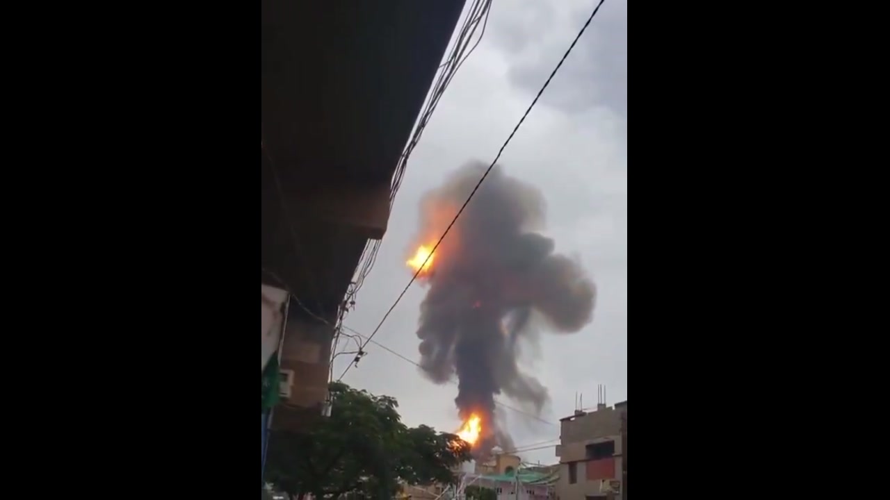 [Video] Israeli Airstrikes Hit Yemen's Presidential Palace, Multiple Casualties Reported