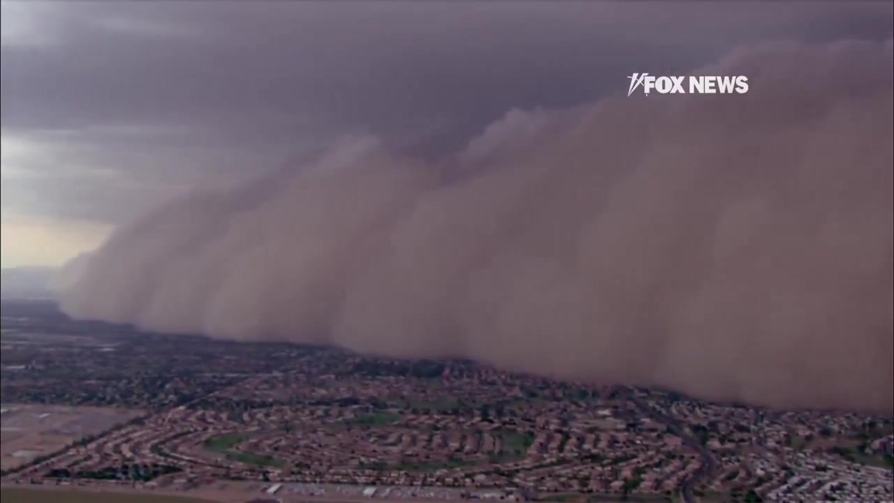 [Video] Phoenix Dust Storm Disrupts City: 60,000 Residents Lose Power