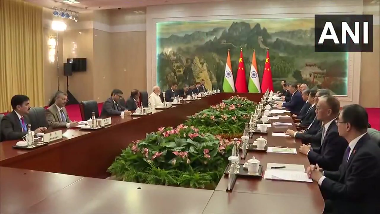 [Video] Modi and Xi Meet in Landmark Talks Aiming to Ease Tensions