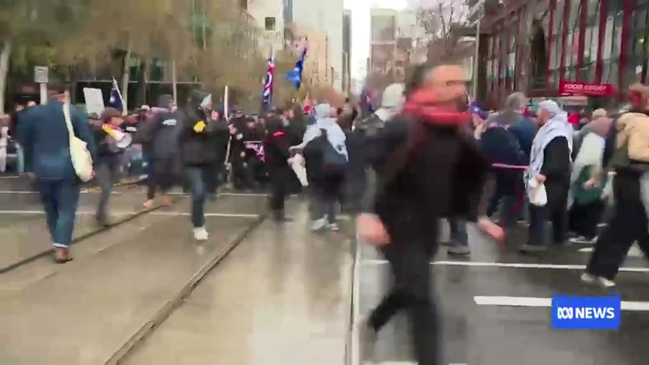 [Video] Protesters Clash in Canberra: 50,000 March Despite Communist Blockade