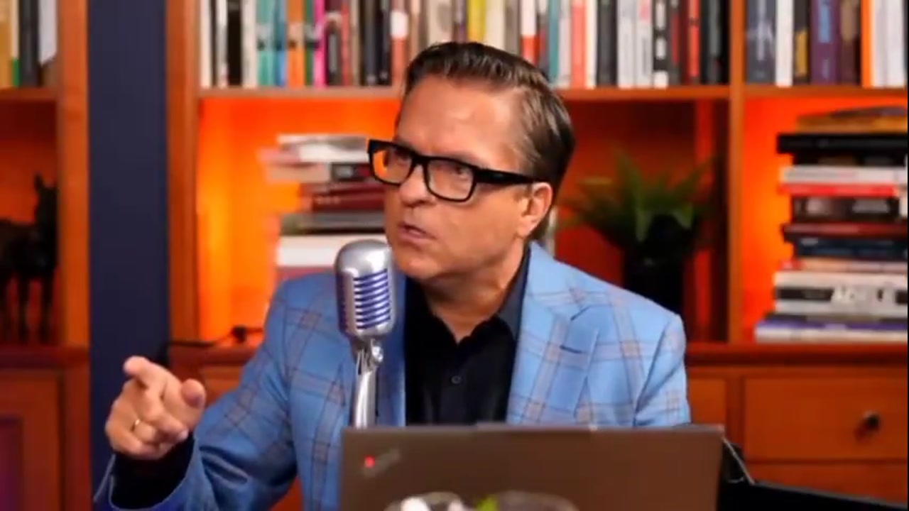 [Video] Former Polish President Accuses Ukraine of Provoking NATO Conflict