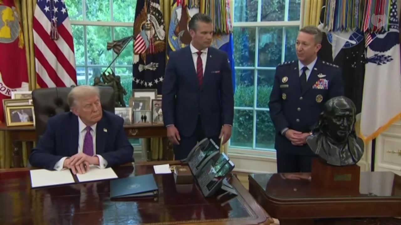 [Video] Trump Signs Order to Rename Defense Department as War Department